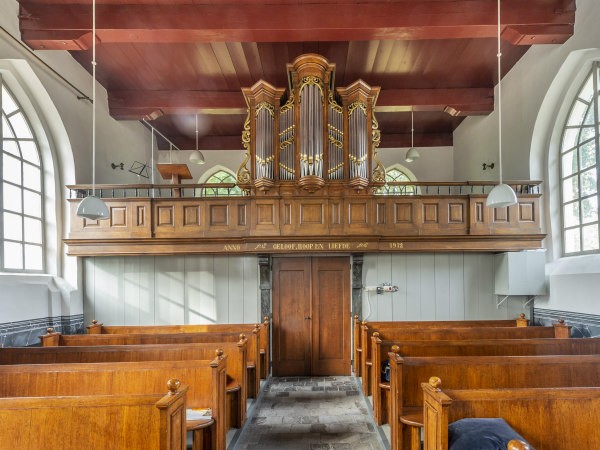Totoaalbeeld orgel kerk Kolham